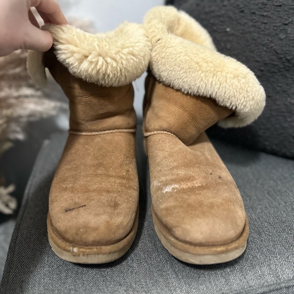 Uggs - Picture 5 of 7